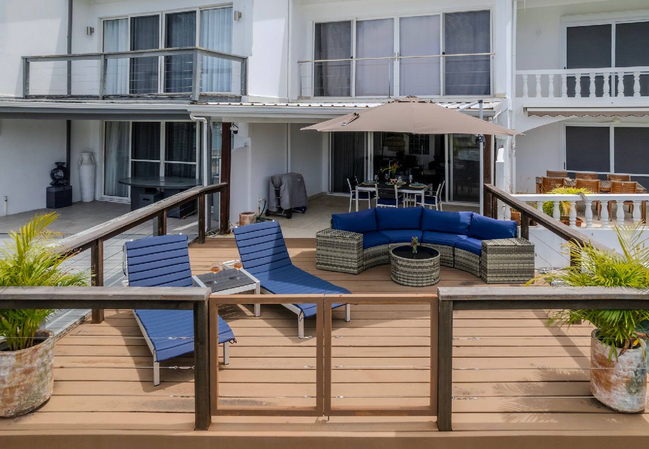 Villa in Jolly Harbour - Luxury Modern Waterfront Villa | Crystal Waters