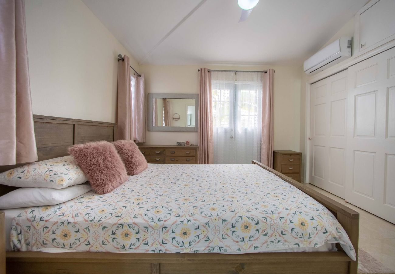 House in Jolly Harbour - Harbour Breeze - 211B5