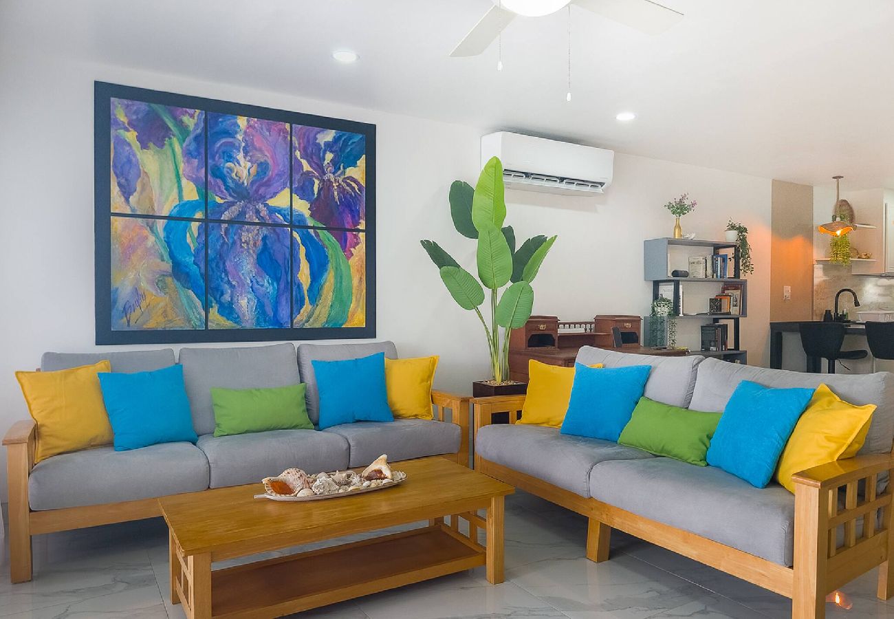 Villa in Jolly Harbour - Lazy Gecko Stylish with spacious deck
