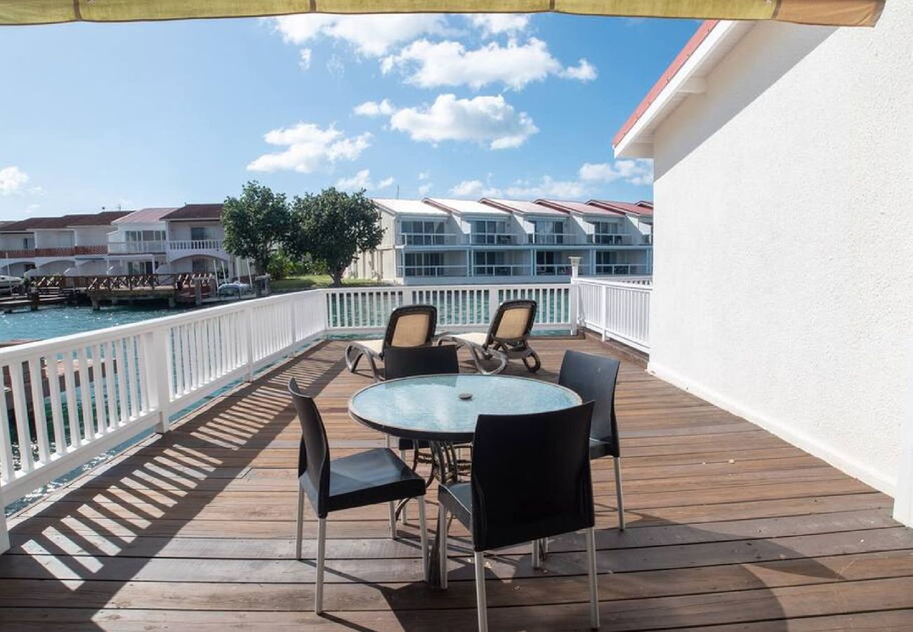 Villa in Jolly Harbour - Hidden Pearl Spacious Villa Near Best Beaches