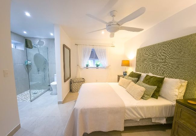 Villa in Jolly Harbour - Villa Mali in Jolly Harbour