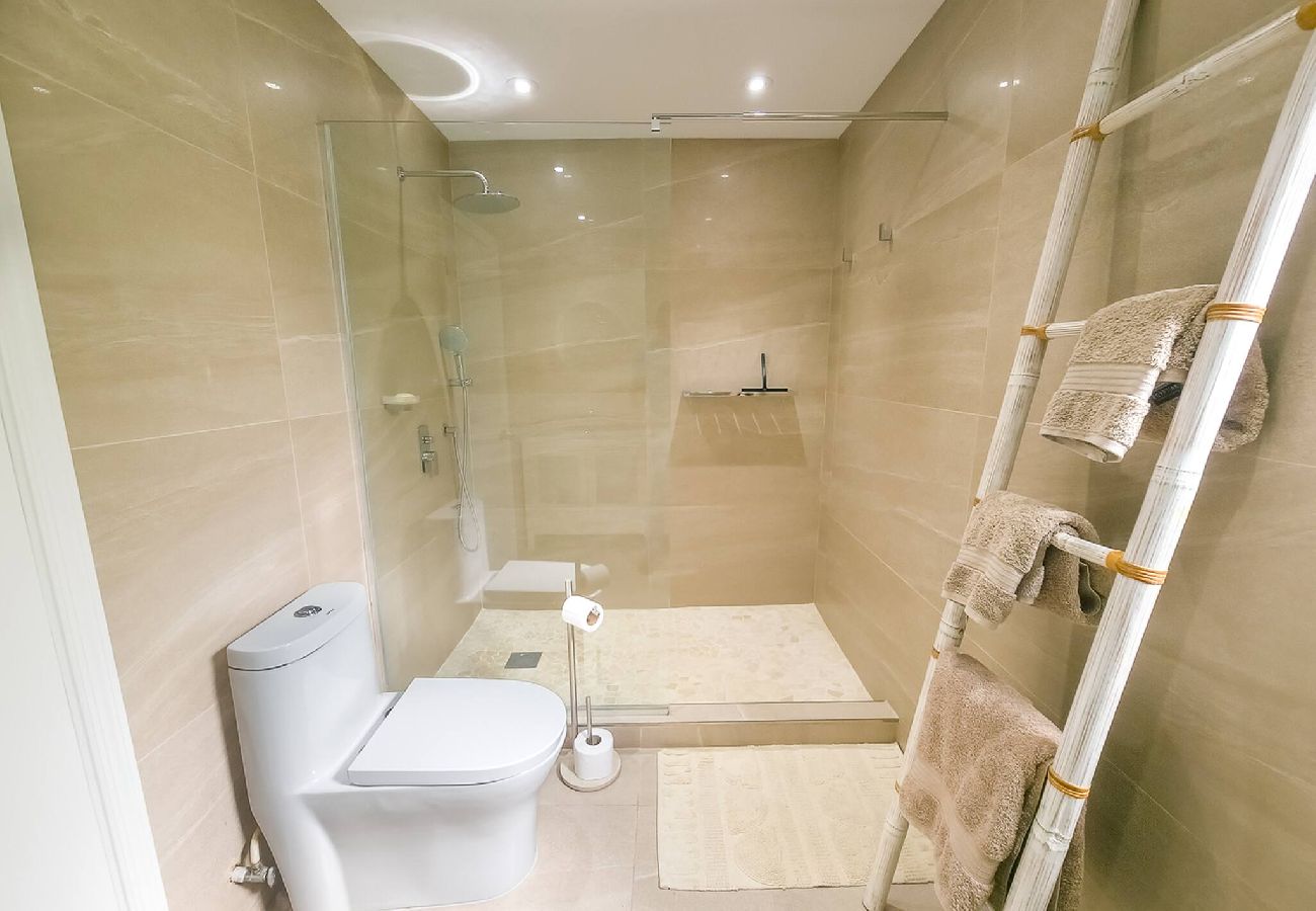 Villa in Jolly Harbour - Villa Mali in Jolly Harbour