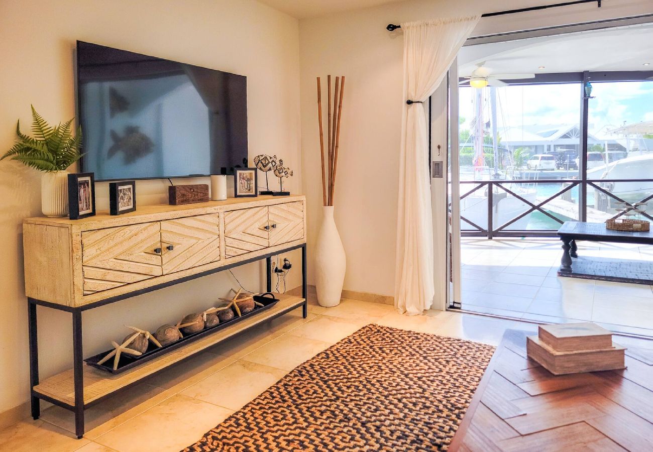 Villa in Jolly Harbour - Villa Mali in Jolly Harbour
