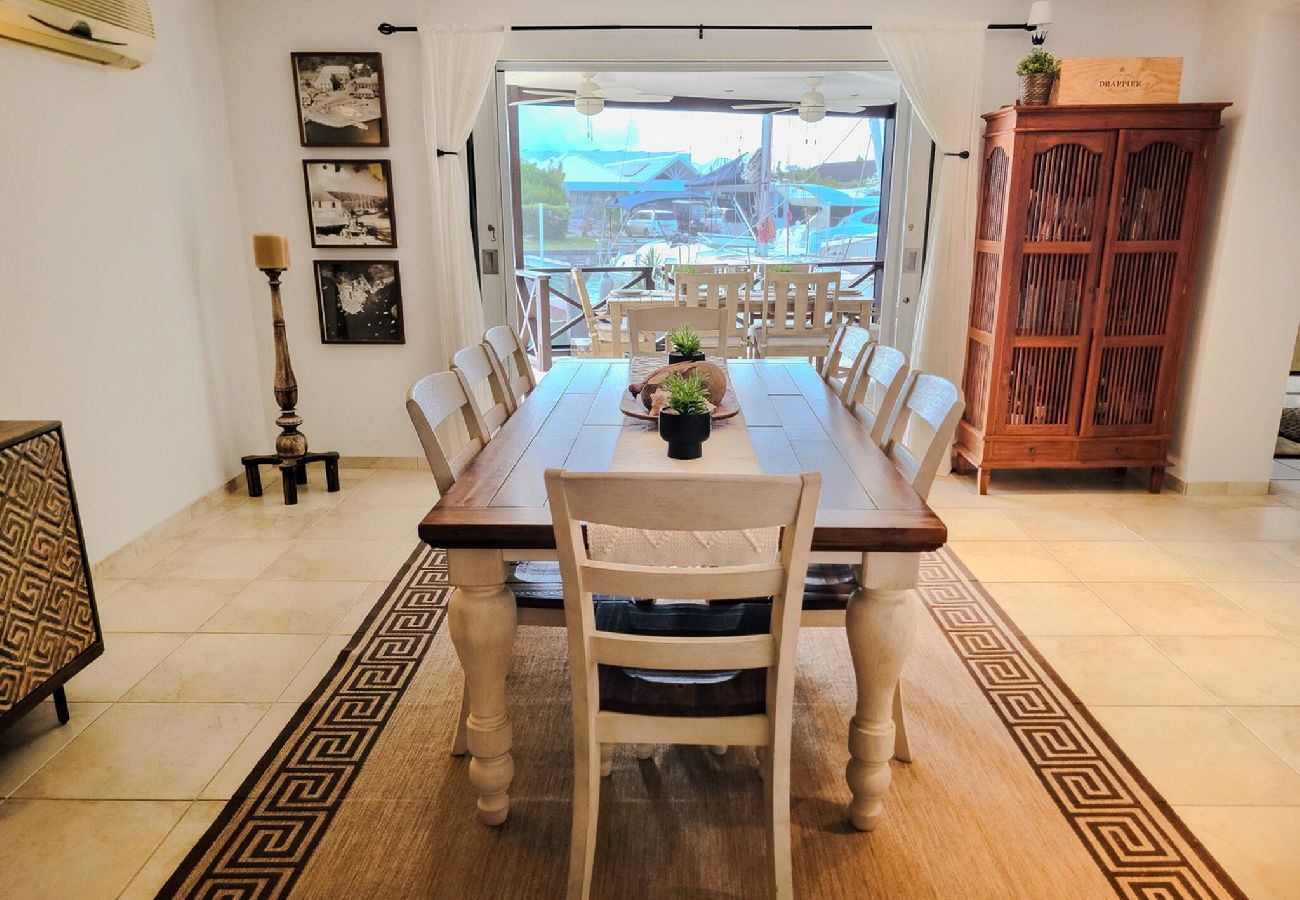 Villa in Jolly Harbour - Villa Mali in Jolly Harbour