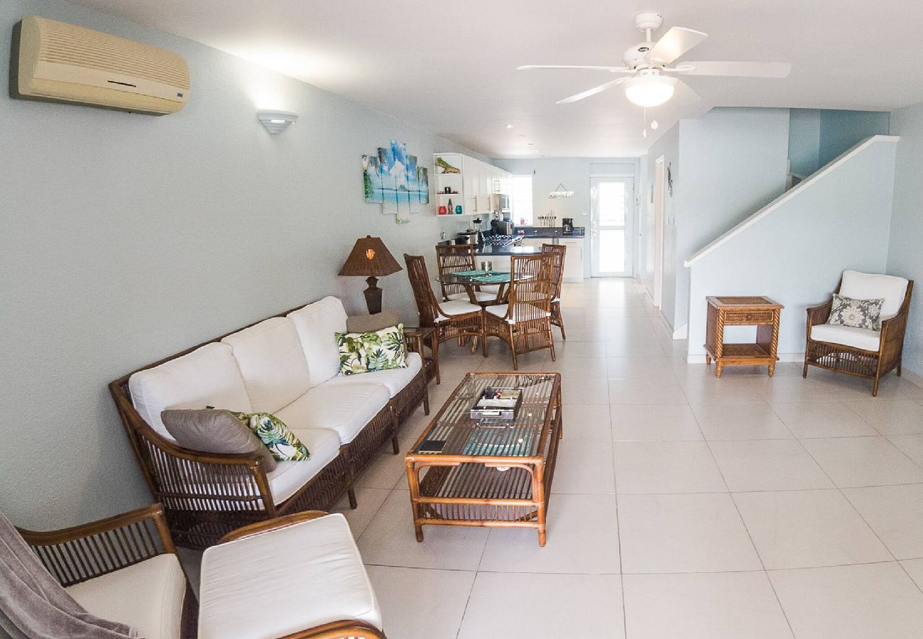 Villa in Jolly Harbour - Waterfront Luxury Retreat: 2-Bed Villa Sea Life