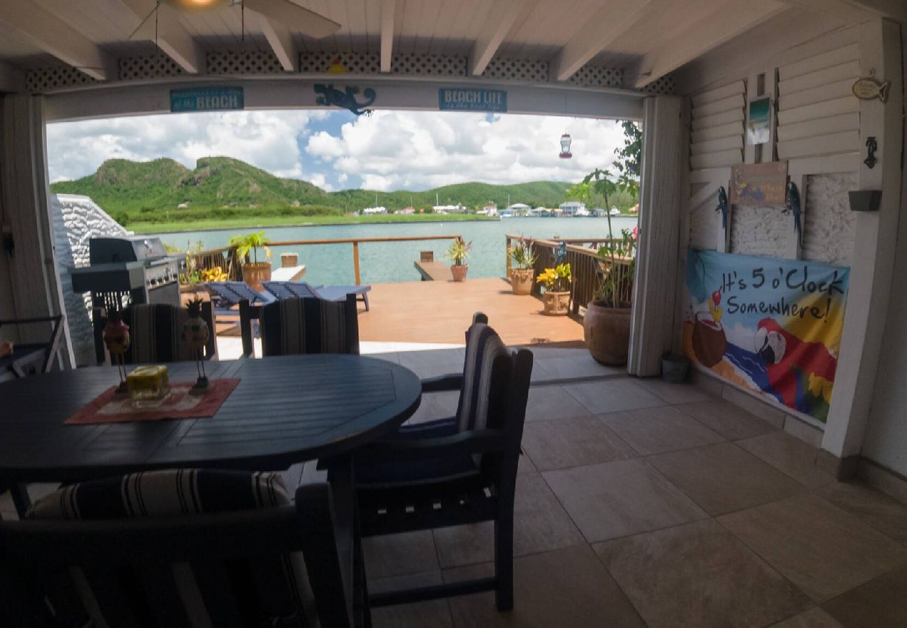 Villa in Jolly Harbour - Waterfront Luxury Retreat: 2-Bed Villa Sea Life