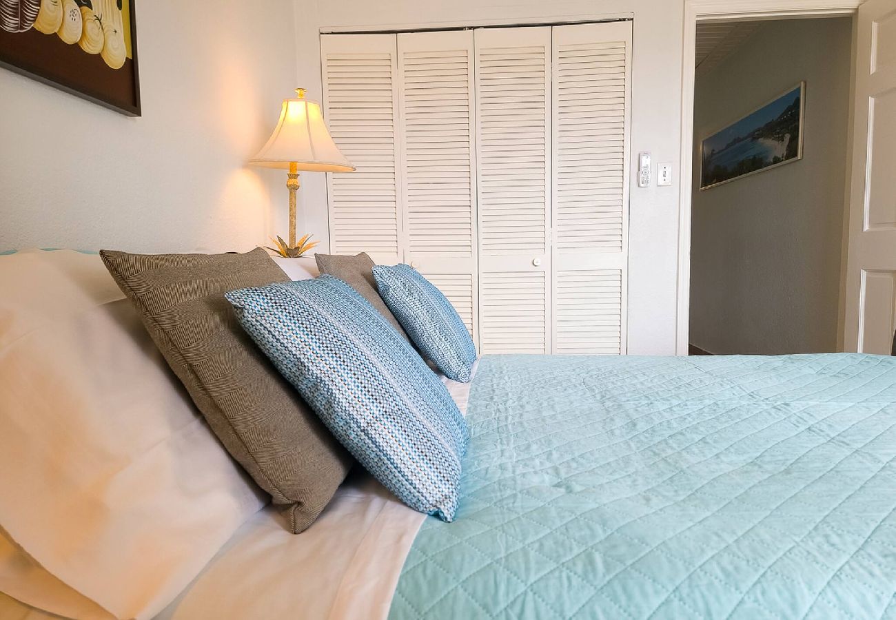 House in Jolly Harbour - A Serene Waterfront Retreat in Jolly Harbour