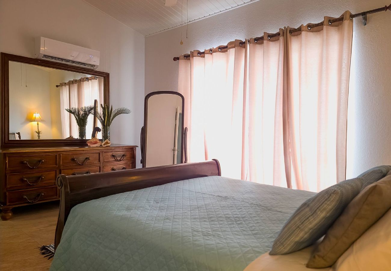 House in Jolly Harbour - A Serene Waterfront Retreat in Jolly Harbour